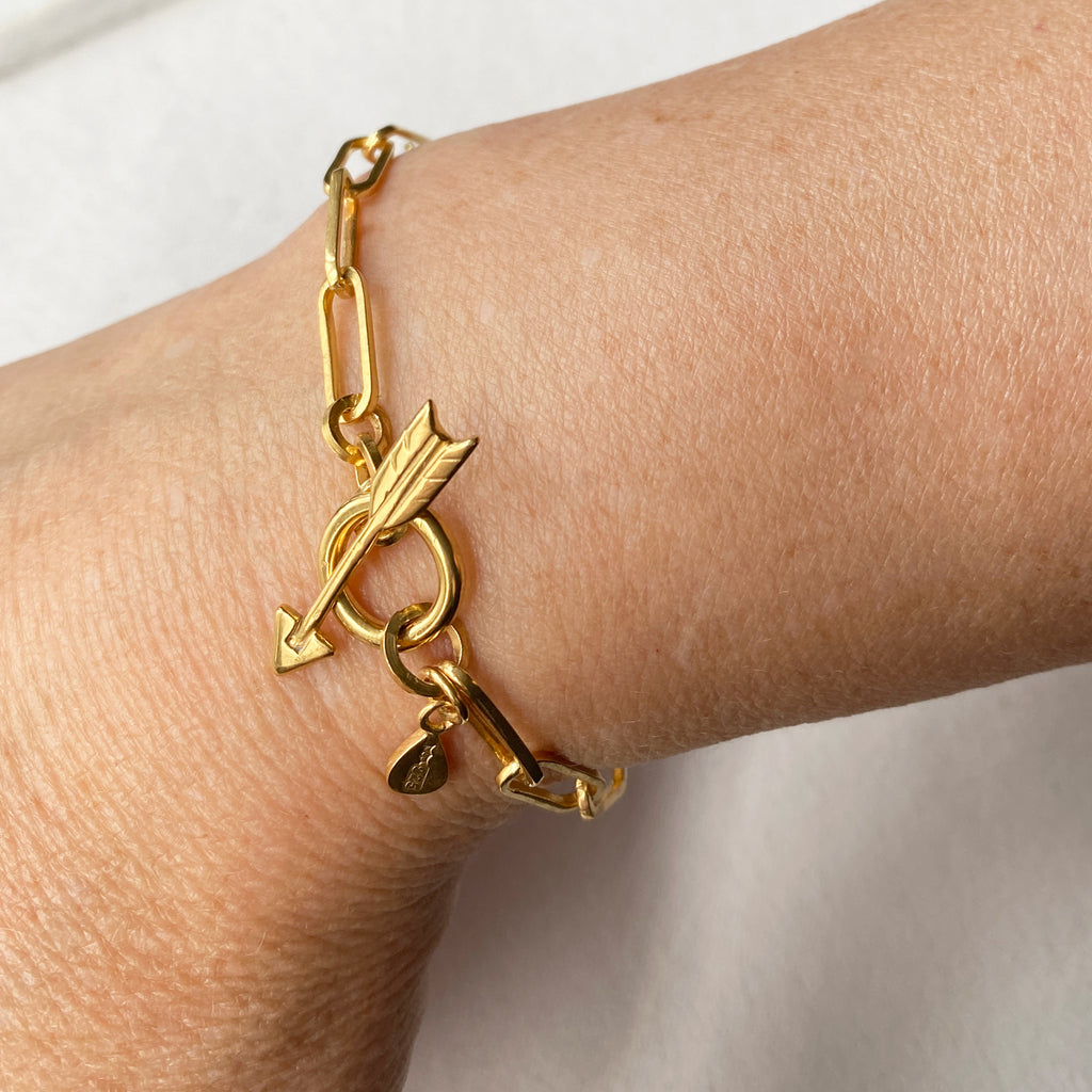 Chain Gold Bracelet with Arrow