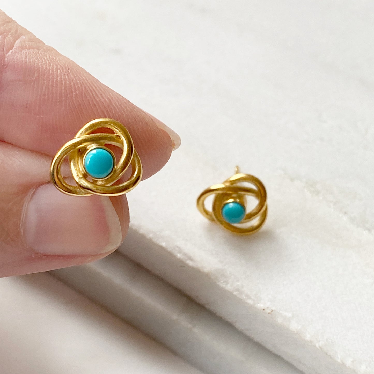 Eternal Knot Earrings in Gold