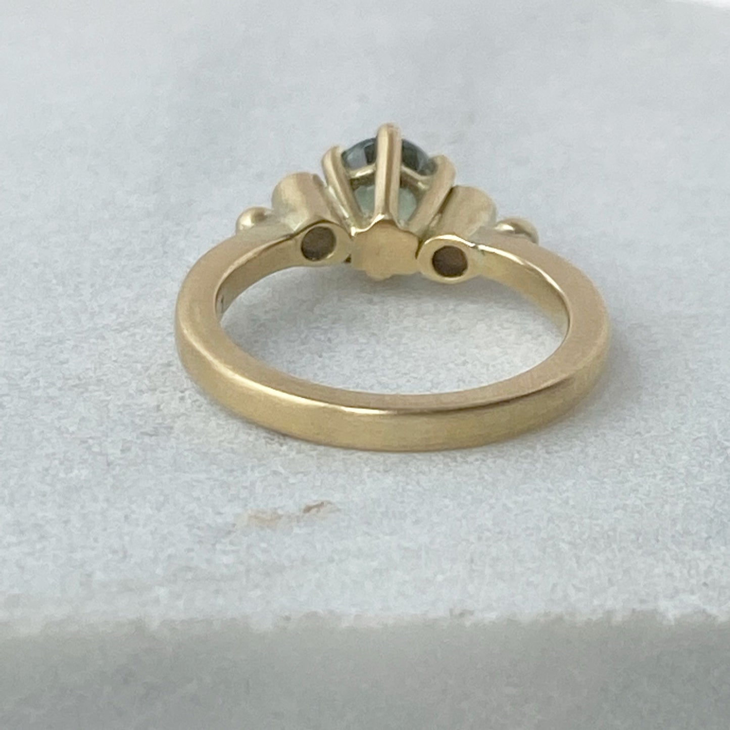 Green Teal Sapphire Gold Ring