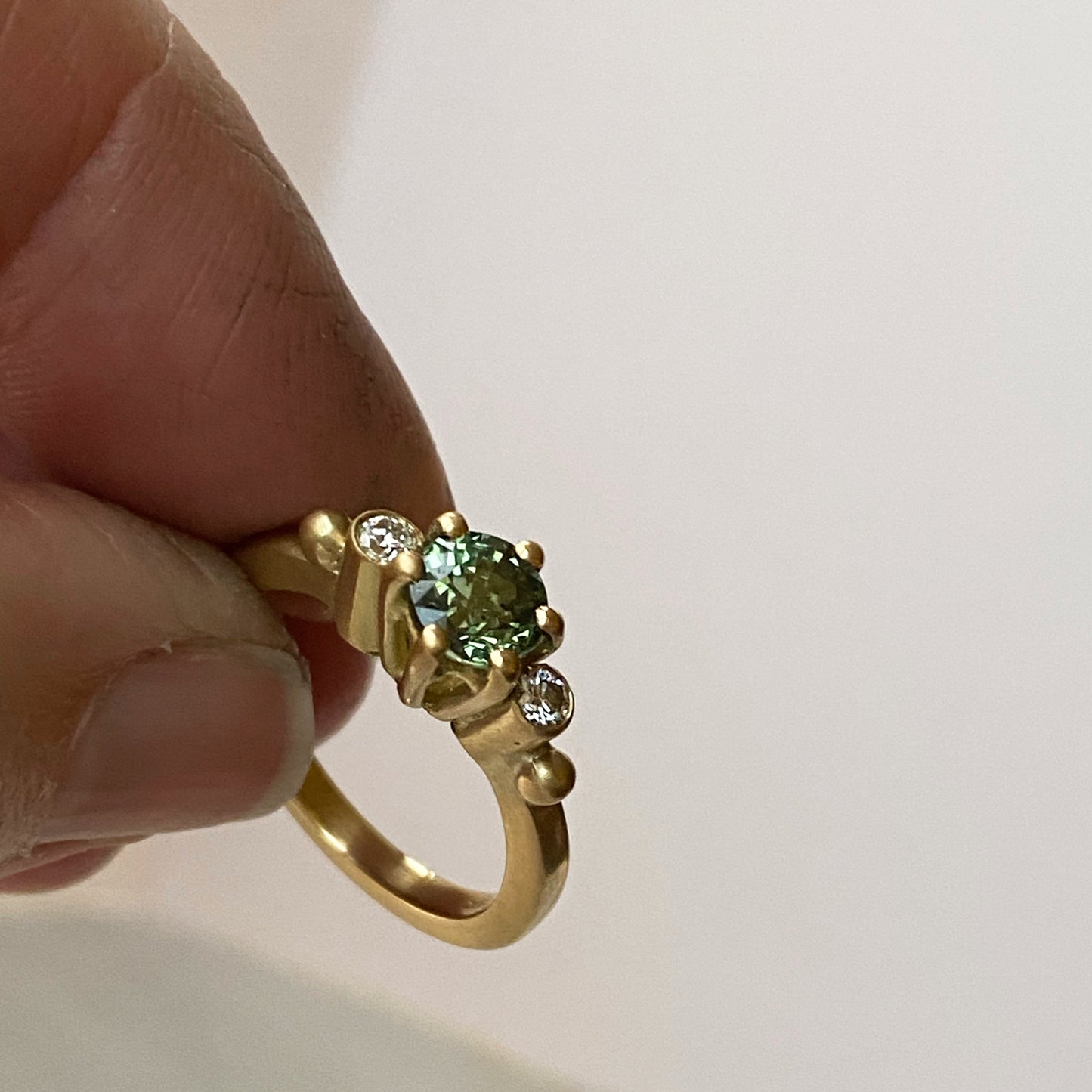 Green Teal Sapphire Gold Ring