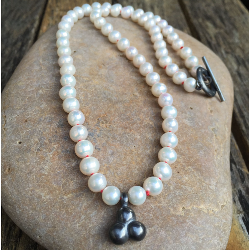 White Pearl Knotted Necklace