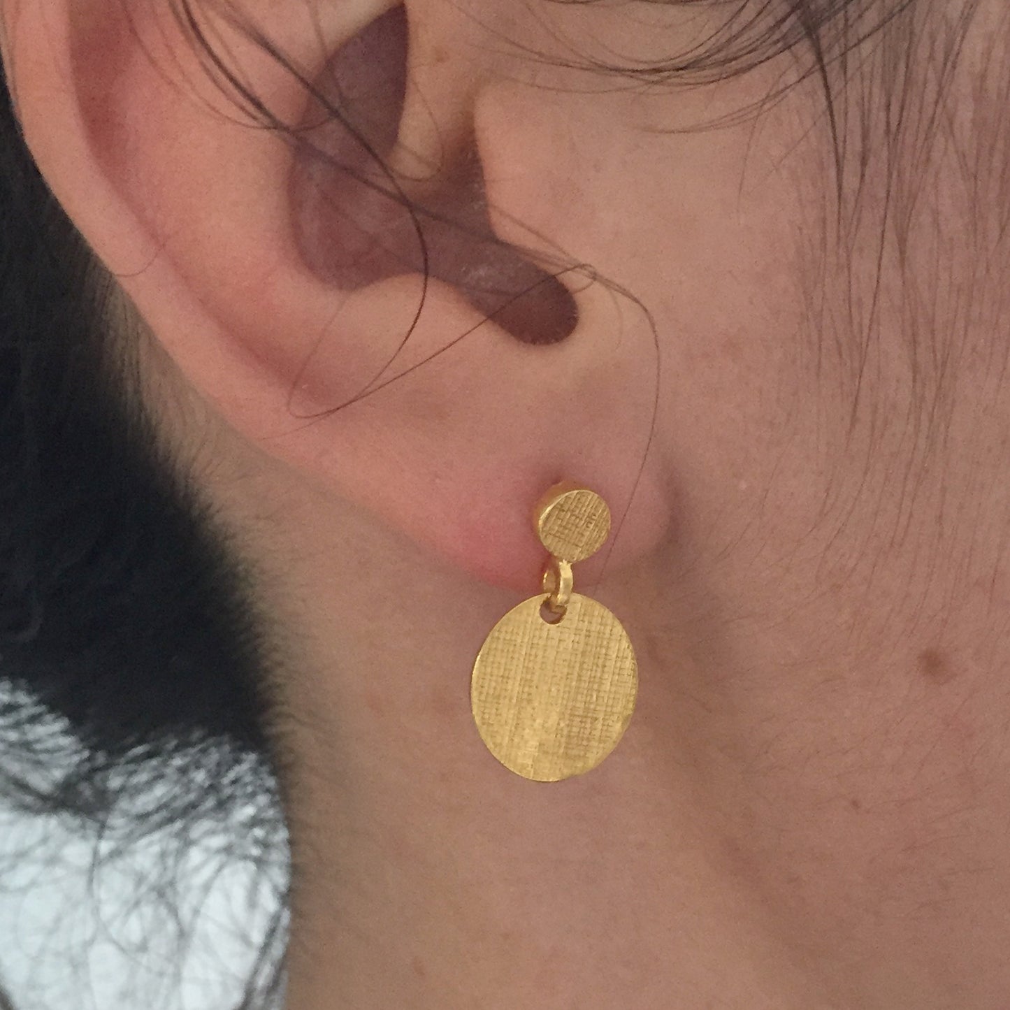 Double Dot Earrings Gold