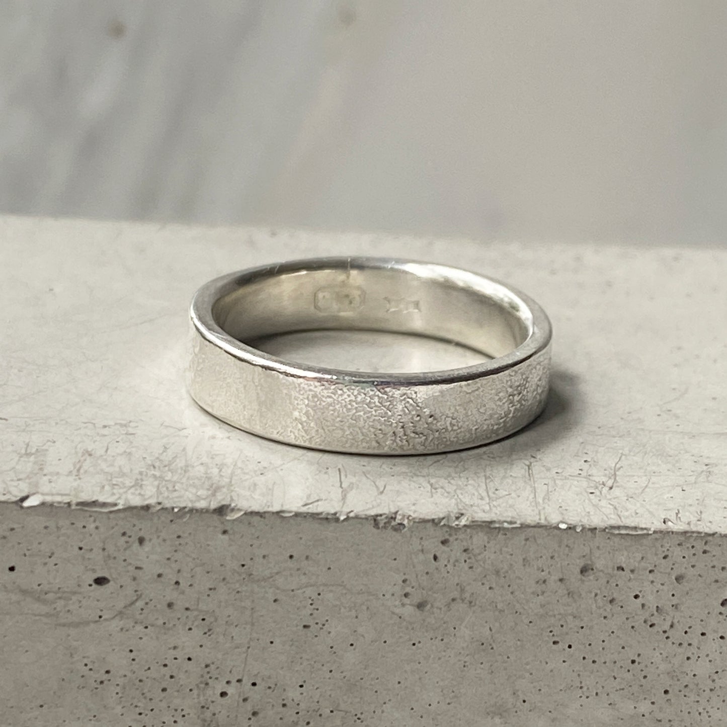 Molten Wedding Band