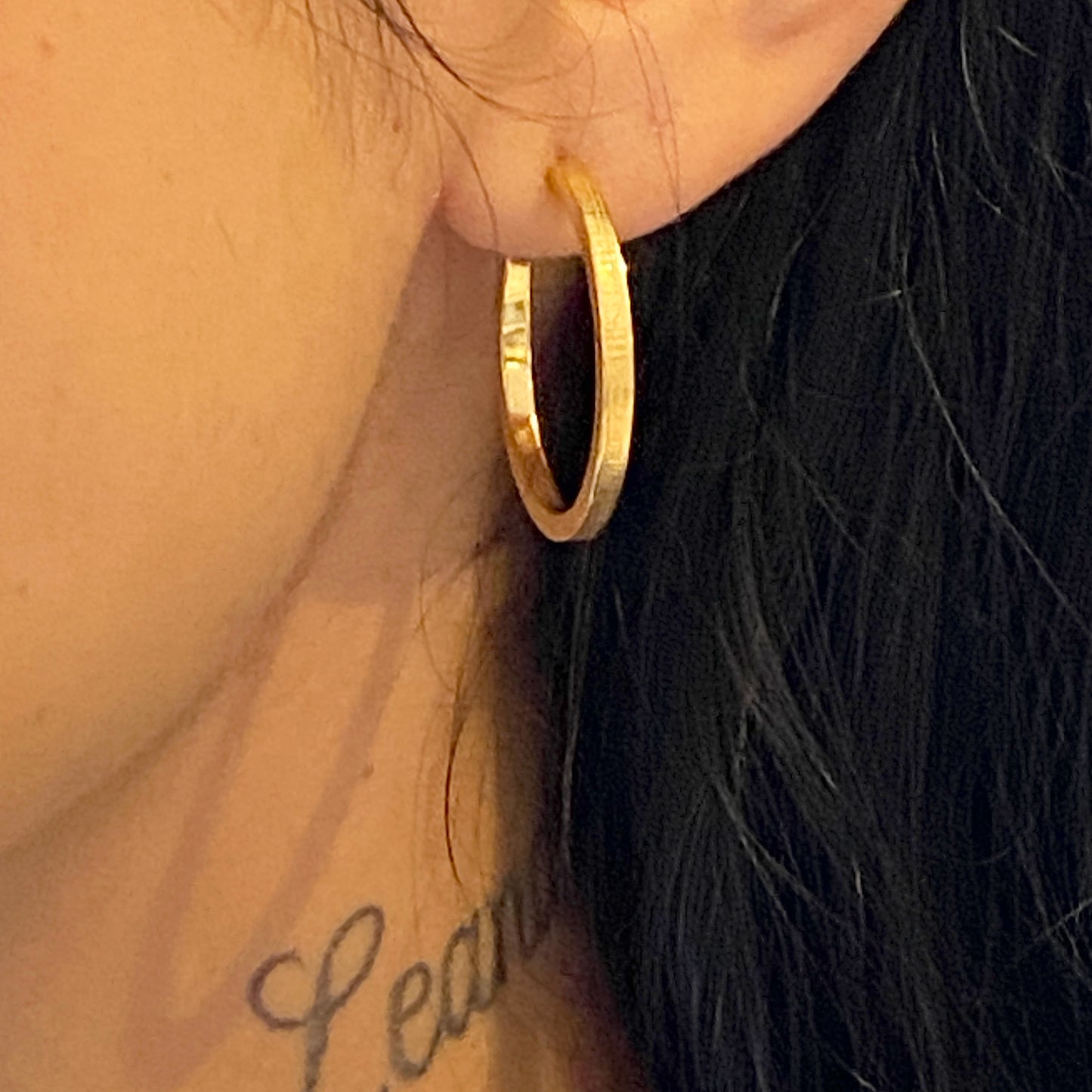 Texture Hoops Gold