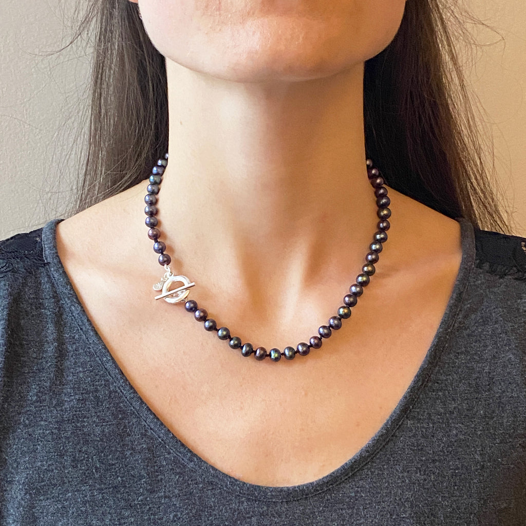 Black Pearl T-bar Necklace