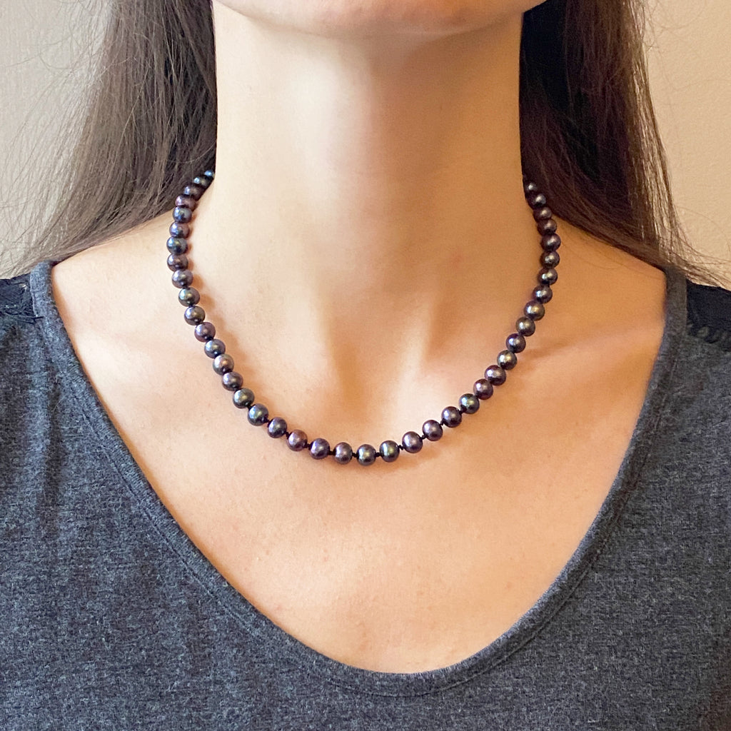Black Pearl T-bar Necklace