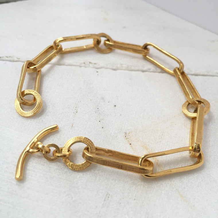 Chunky T Bar Bracelet Gold