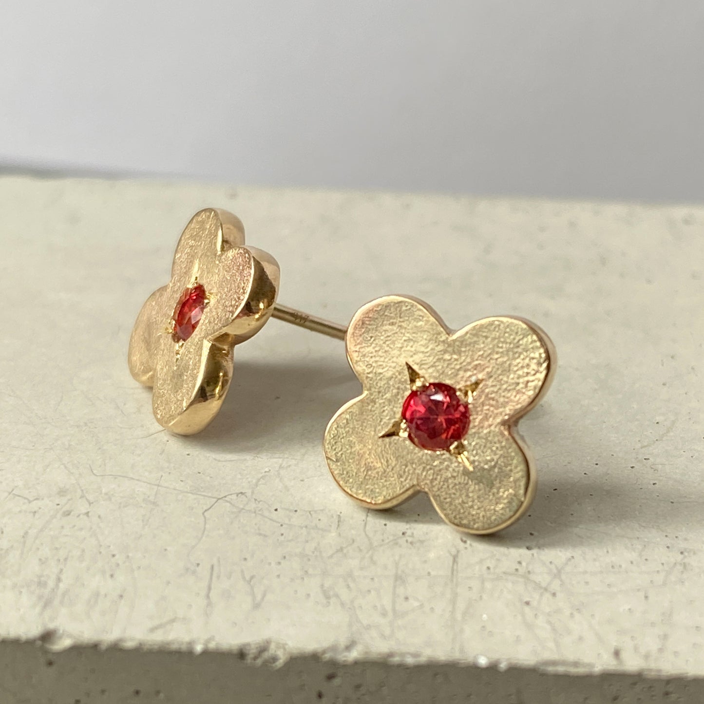 Gold Clover Orange Sapphire Earrings