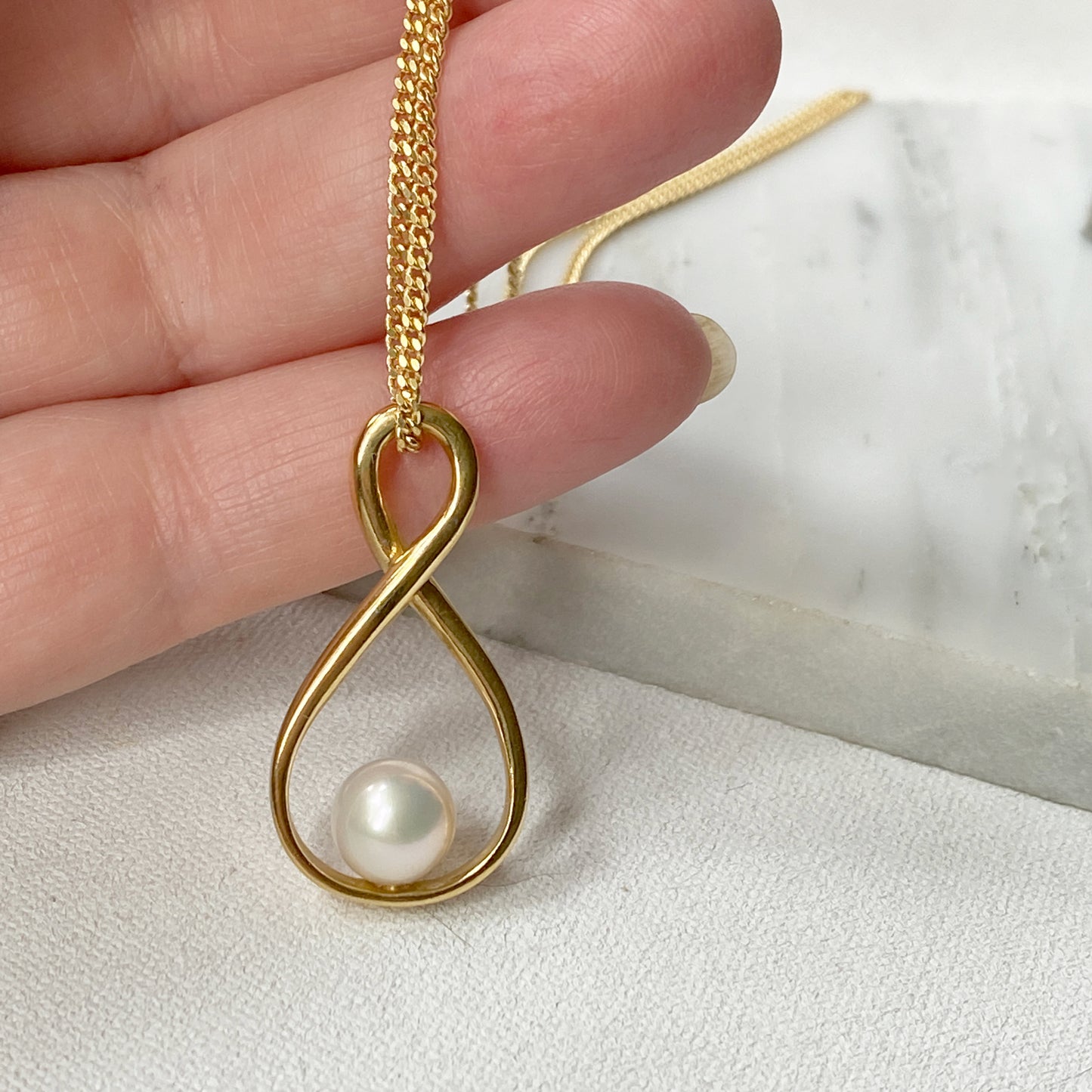 Eternity Infinity Pearl Gold Pendant