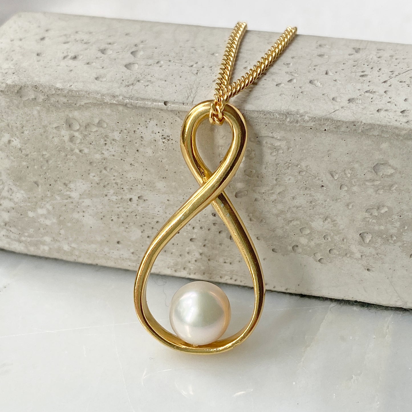 Eternity Infinity Pearl Gold Pendant