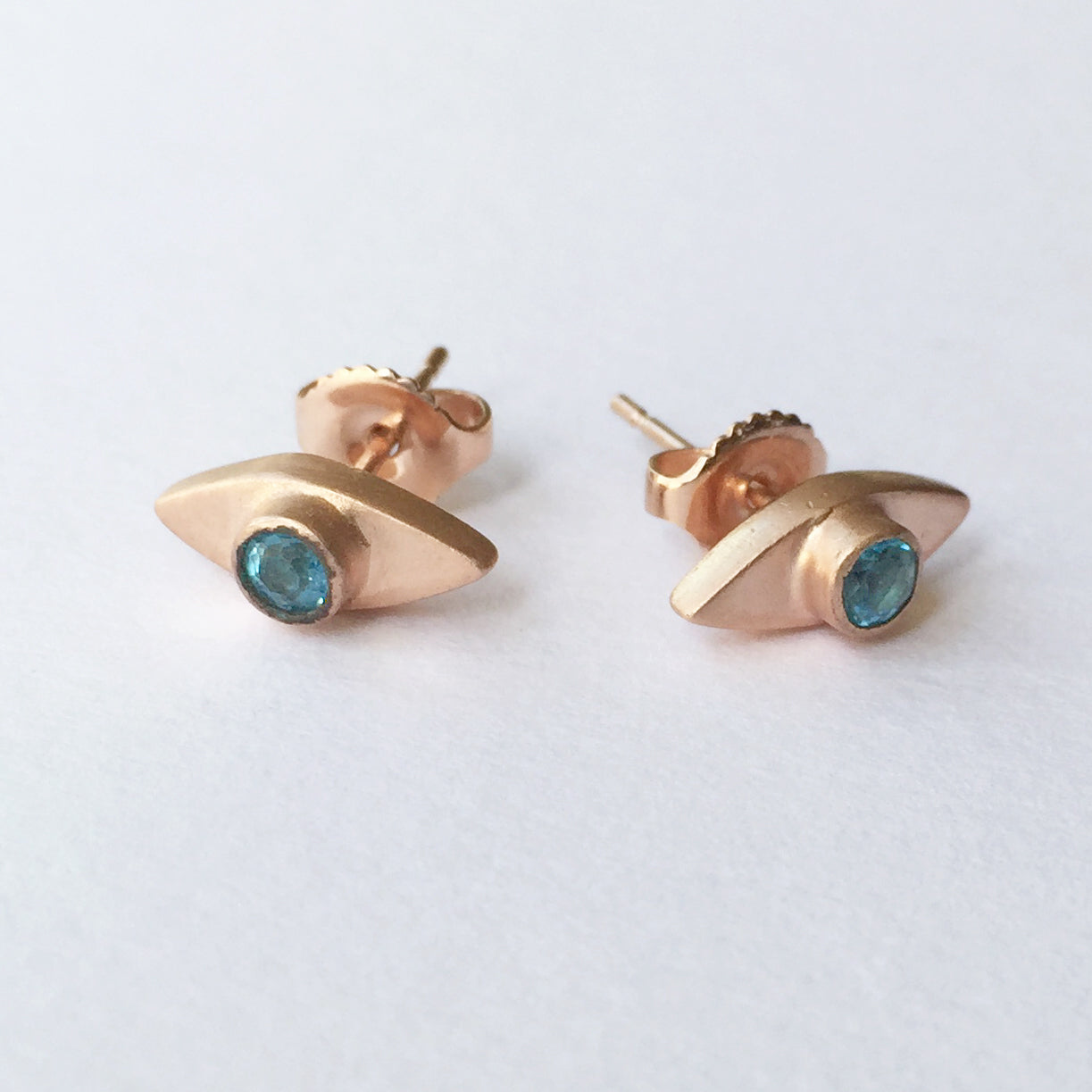 Eye Topaz Earrings Rose Gold