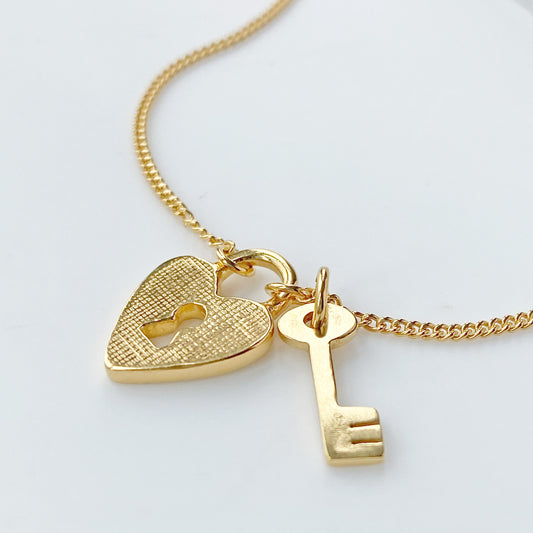 Heart & Key Gold Pendant