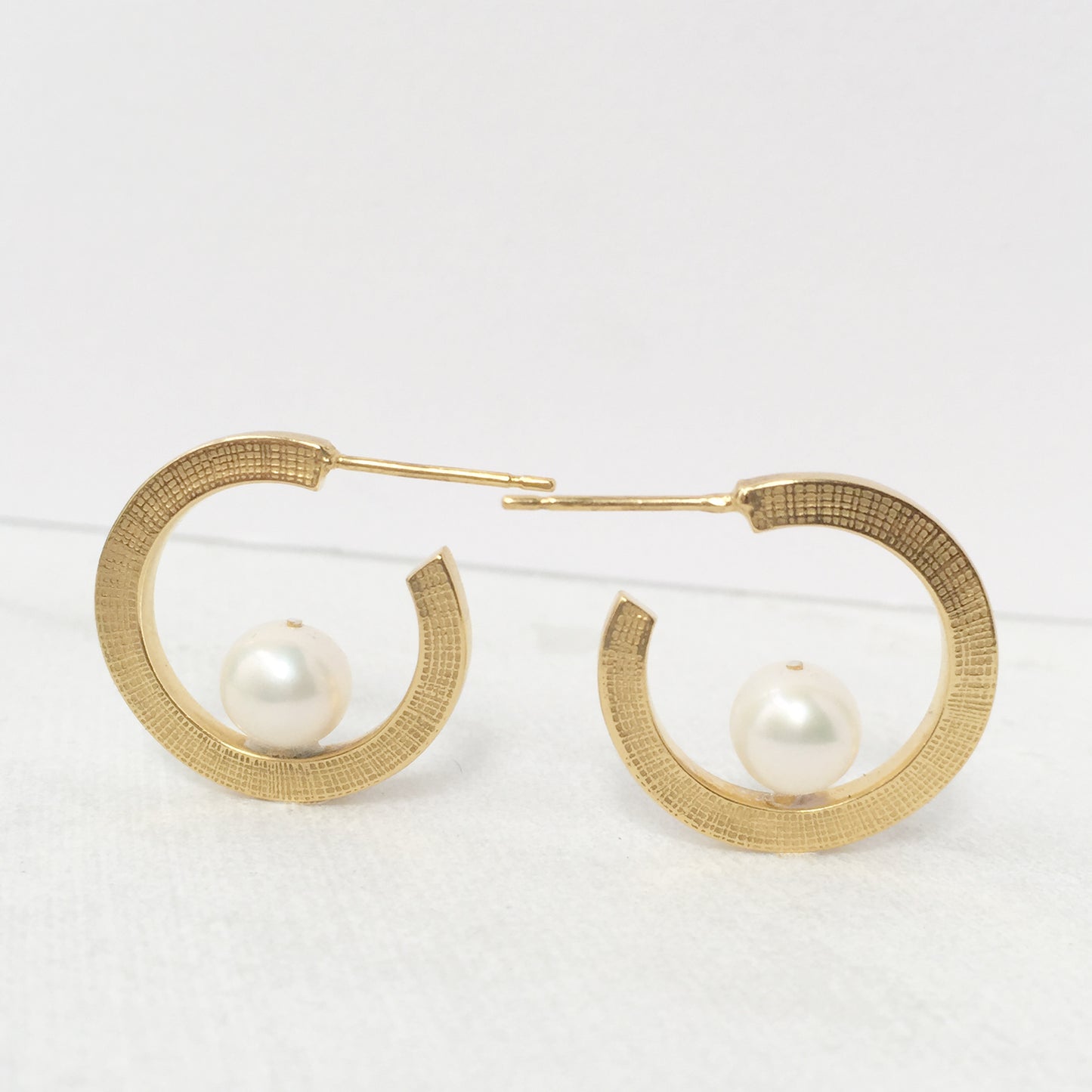 Pearl Hoop Earrings Gold