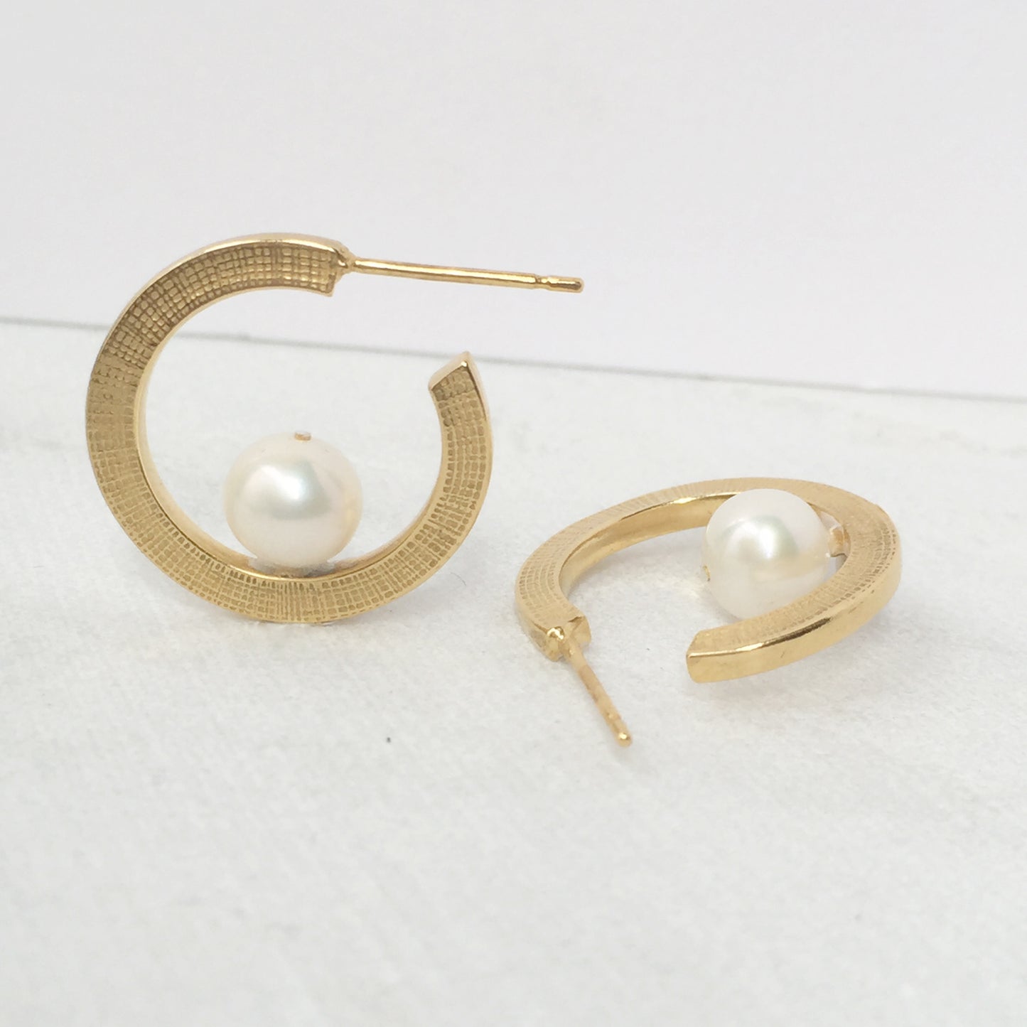 Pearl Hoop Earrings Gold