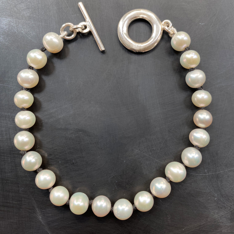 Pearl T-Bar Bracelet