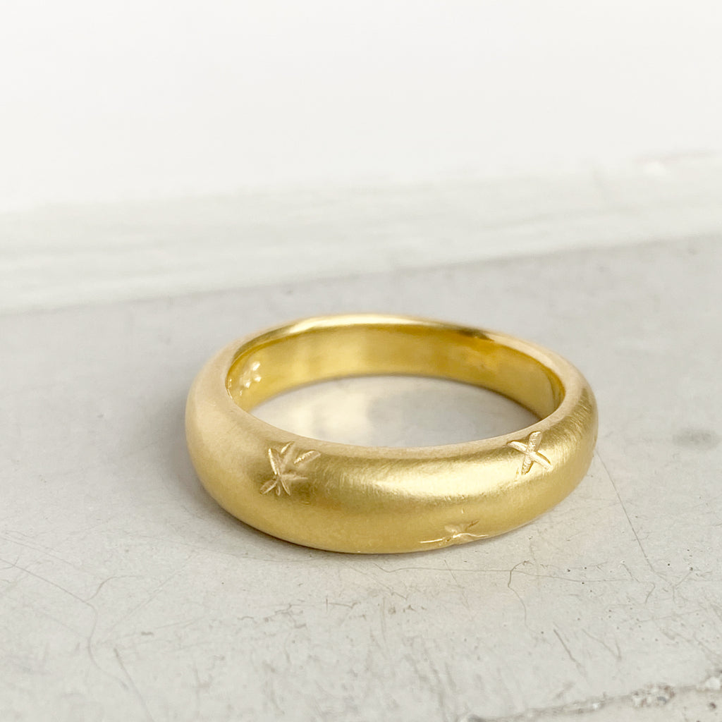 Moon and Star Bombe Gold Ring