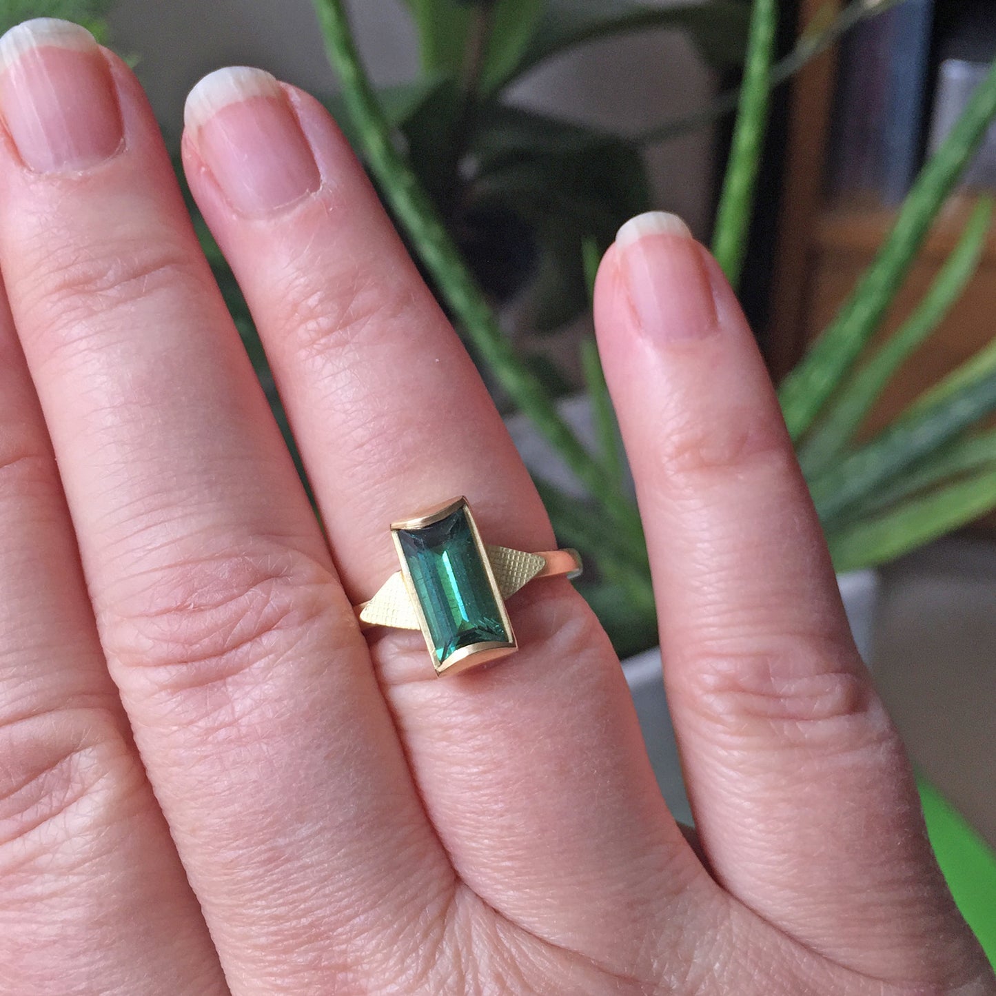 Green Tourmaline 18ct Gold Ring