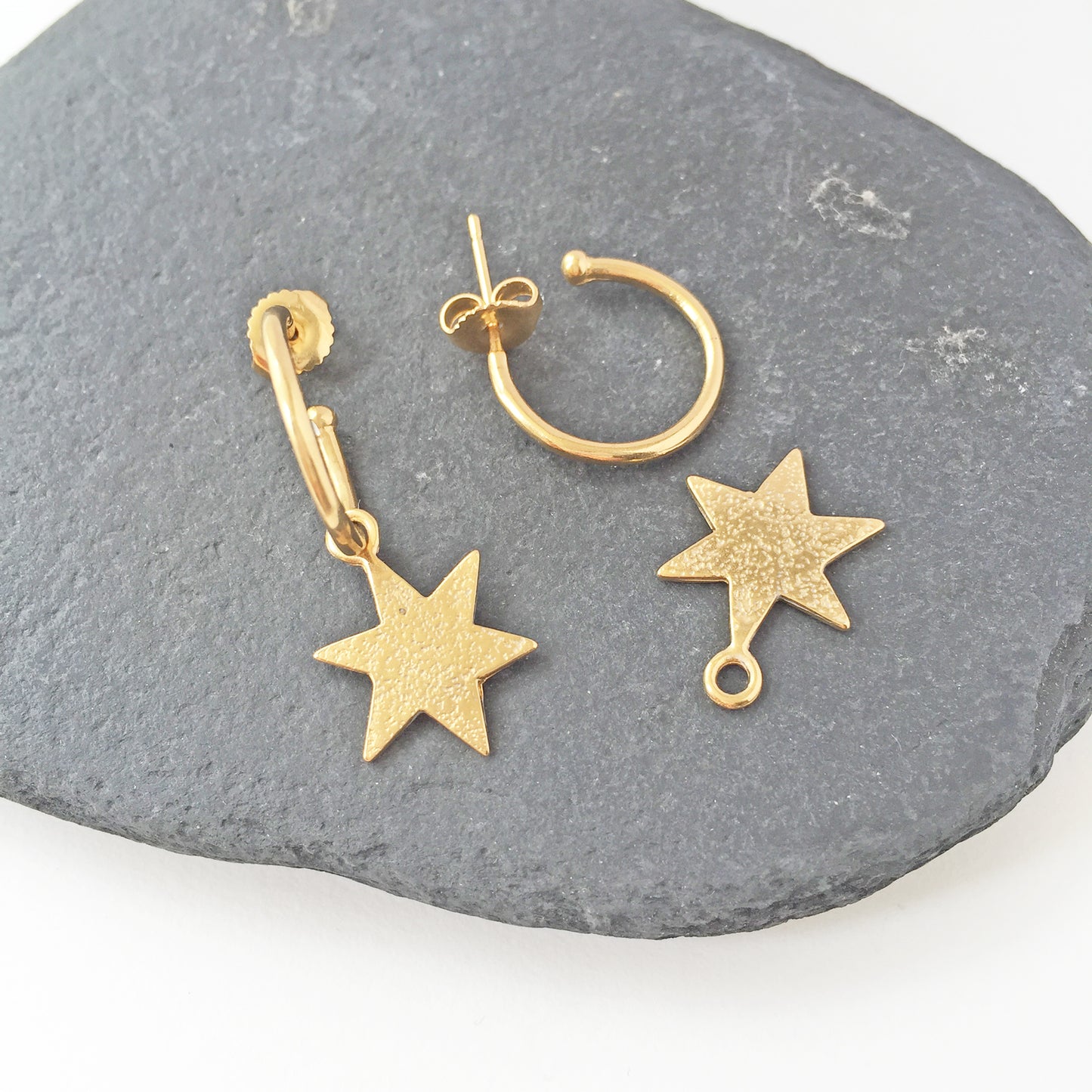 Star Textured Hoops Gold